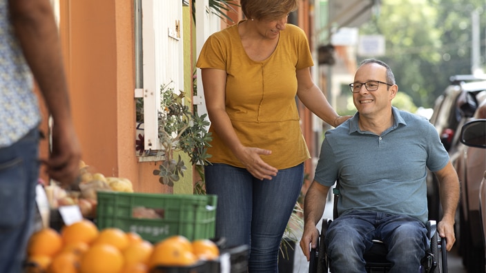 Alimentation pour les personnes en fauteuil