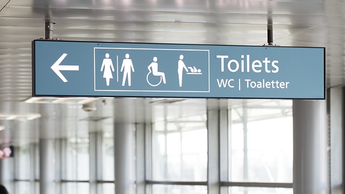 Pas de toilettes à proximité et troubles urinaires : comment faire ?